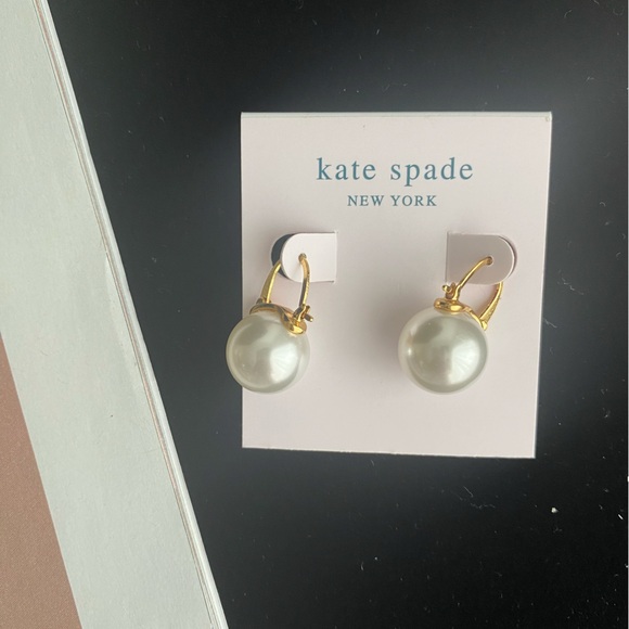 🆕 Kate Spade Signature Pearl Drop Earrings - white - Picture 3 of 4